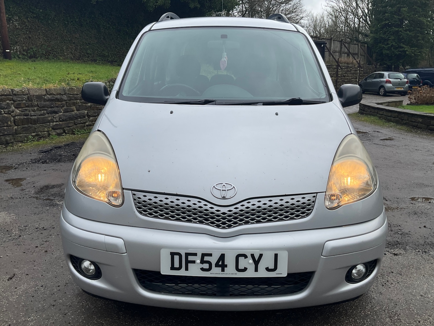 Used Toyota Yaris Verso 2005 for sale - 76719657: Photo 2