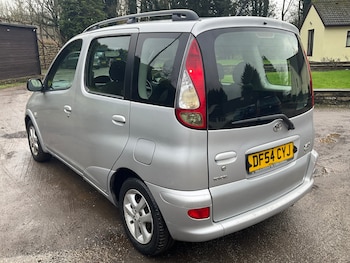 Used Toyota Yaris Verso 2005 for sale - 76719657: Photo