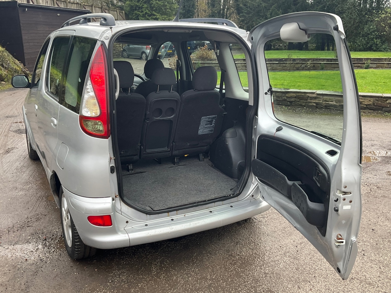 Used Toyota Yaris Verso 2005 for sale - 76719657: Photo 9