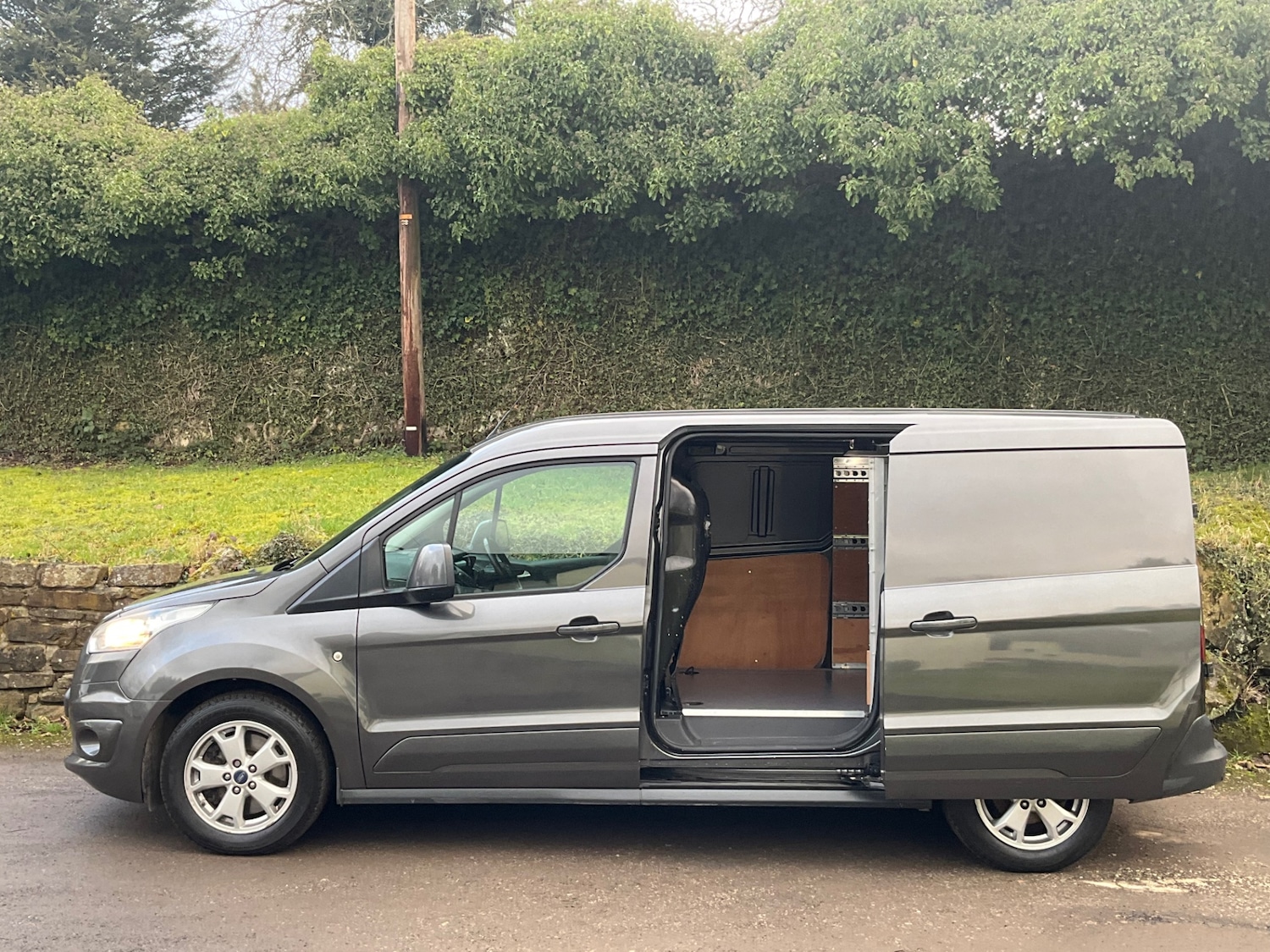 Used Ford Transit Connect 2017 for sale - 77366881: Photo 10