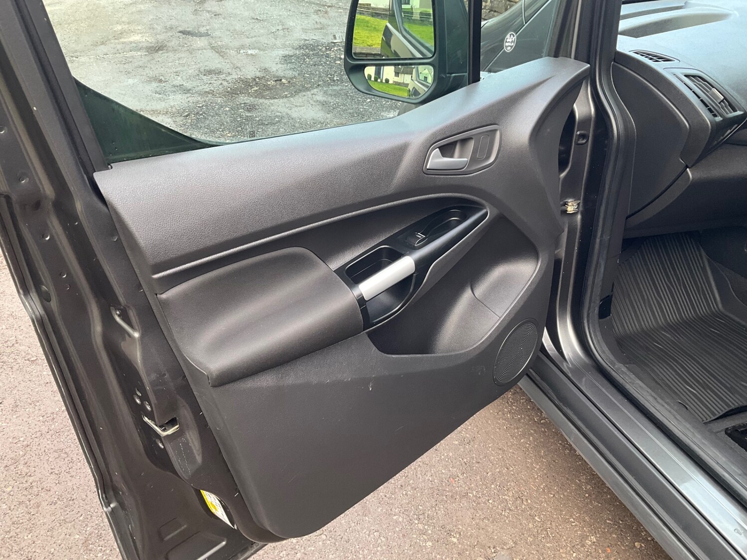 Used Ford Transit Connect 2017 for sale - 77366881: Photo 35