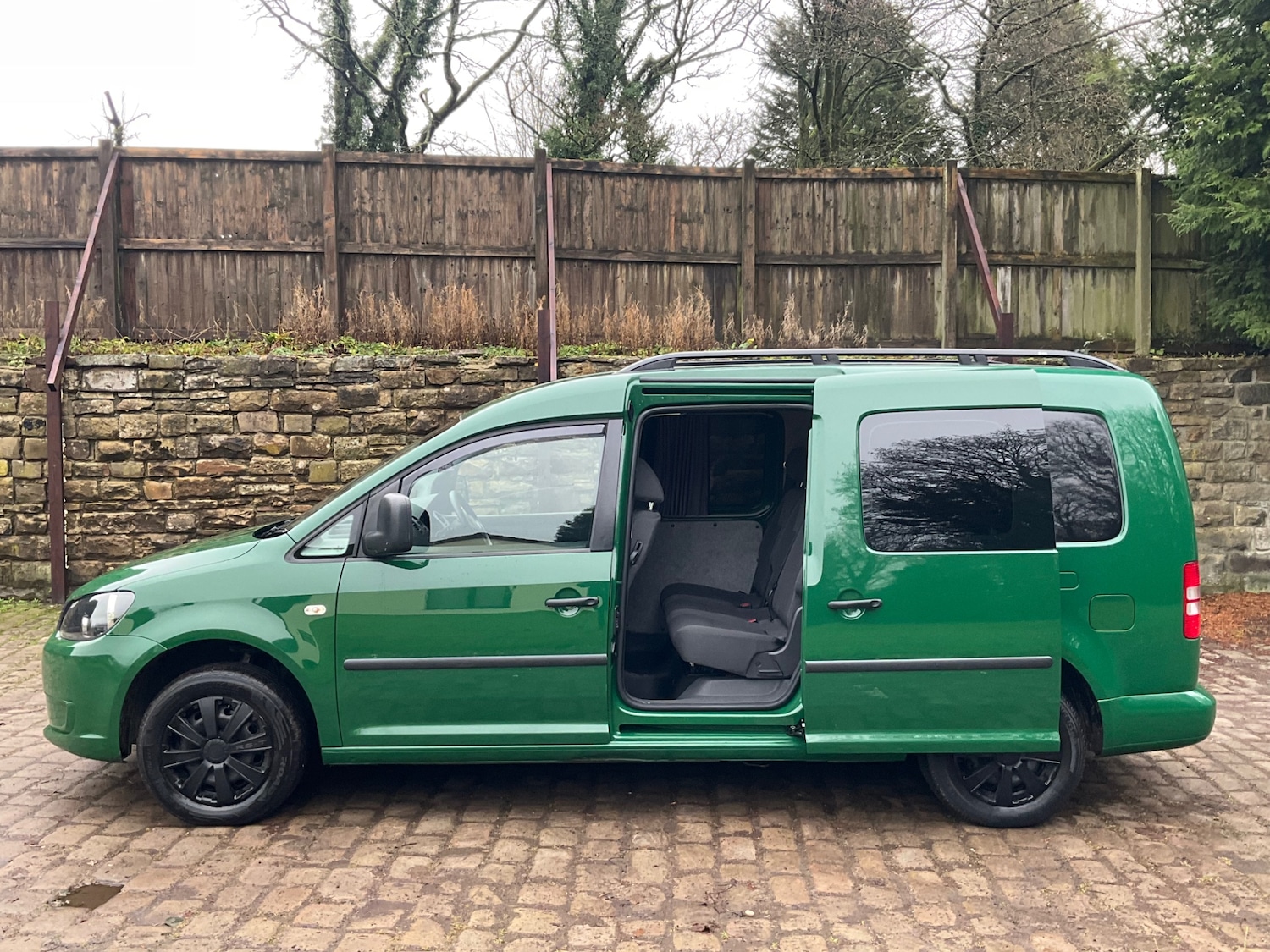 Used Volkswagen Caddy Maxi 2015 for sale - 76853911: Photo 8