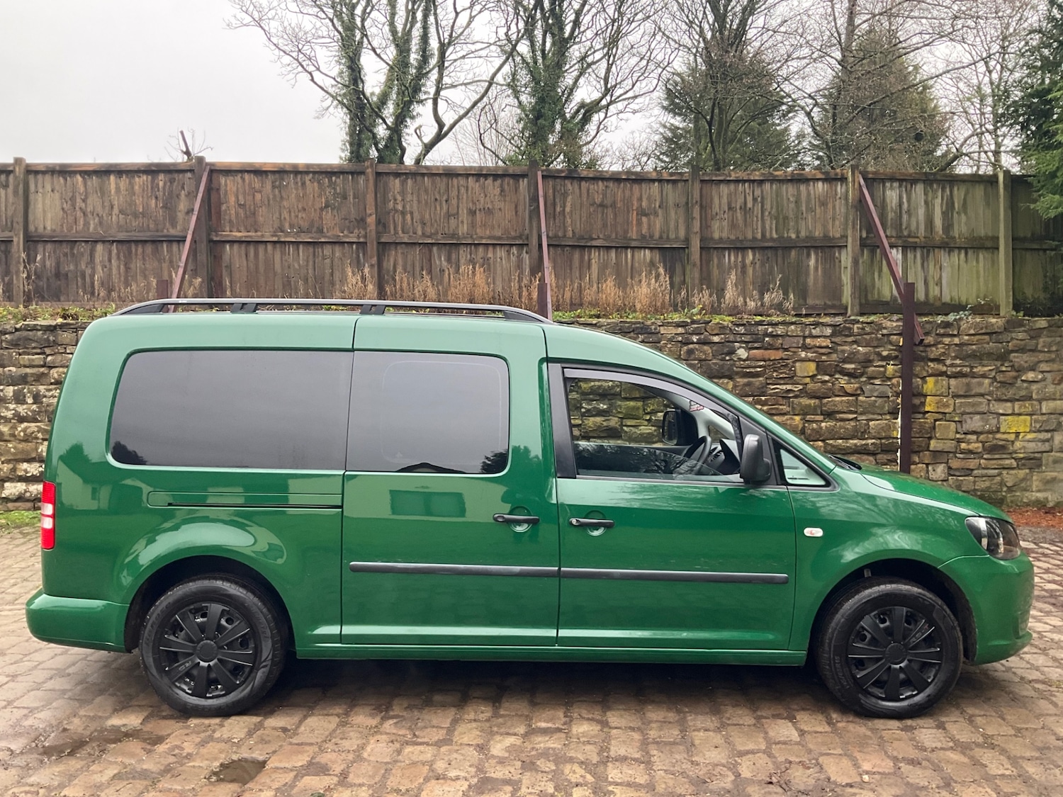 Used Volkswagen Caddy Maxi 2015 for sale - 76853911: Photo 9