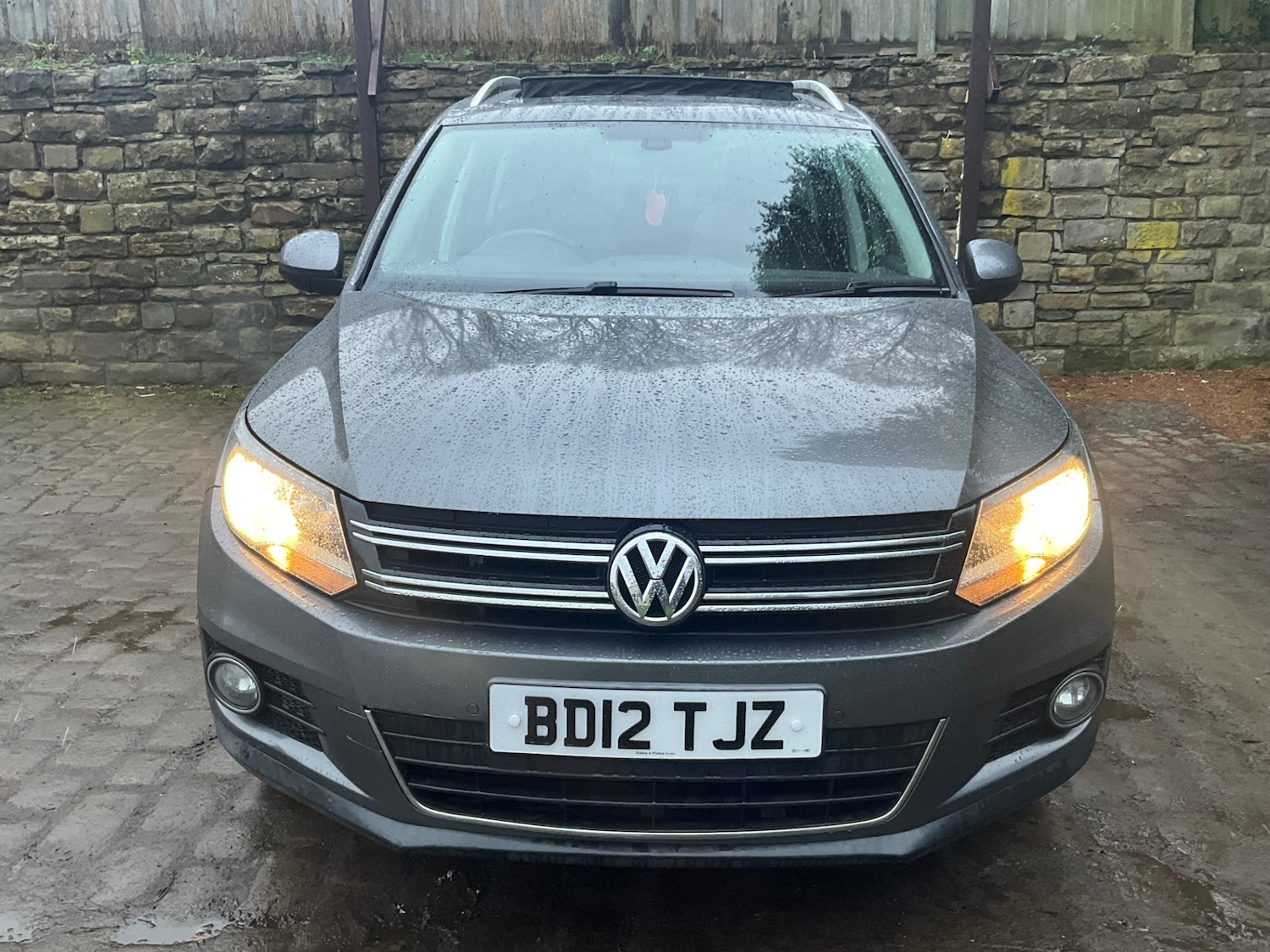 Used Volkswagen Tiguan 2012 for sale - 76911480: Photo 2