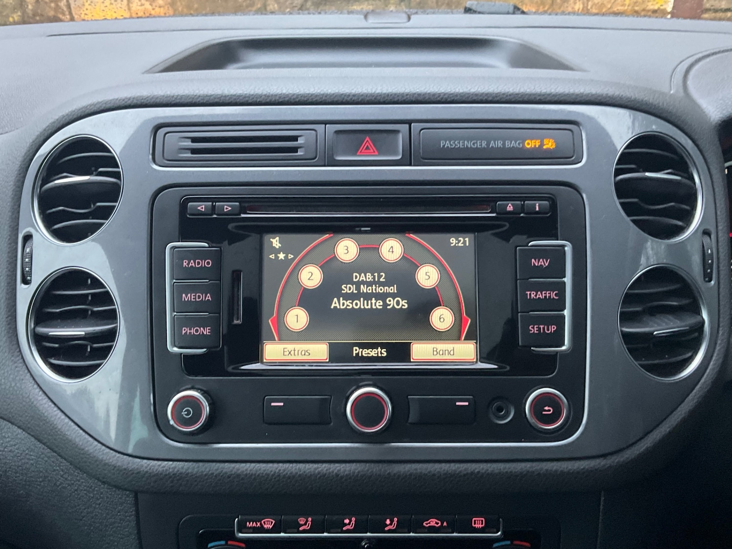 Used Volkswagen Tiguan 2012 for sale - 76911480: Photo 24