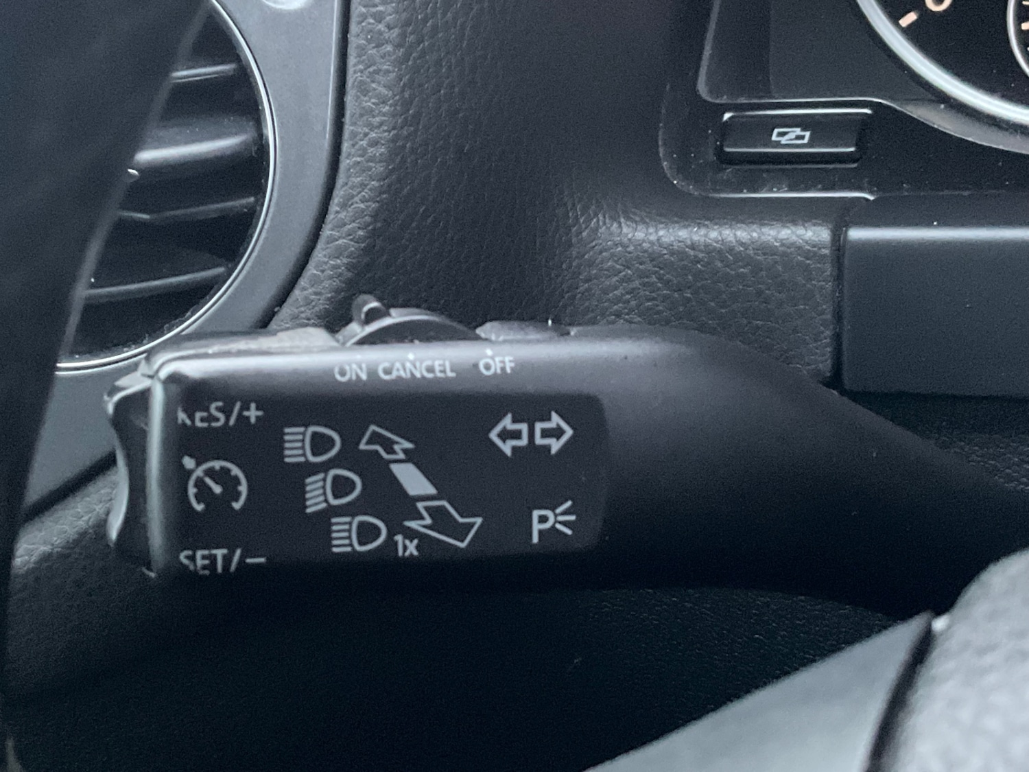 Used Volkswagen Tiguan 2012 for sale - 76911480: Photo 33