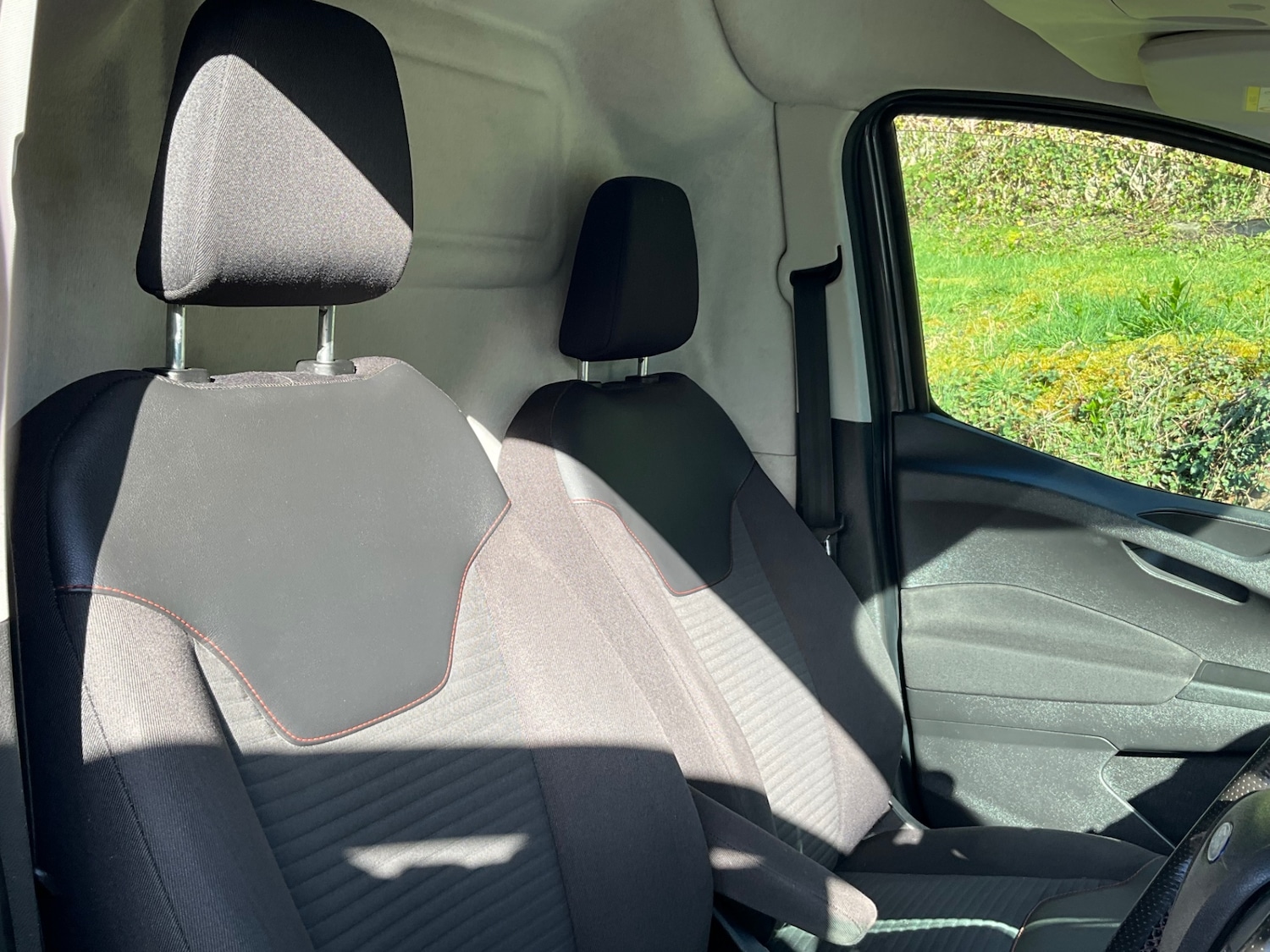 Used Ford Transit Courier 2018 for sale - 77889972: Photo 18