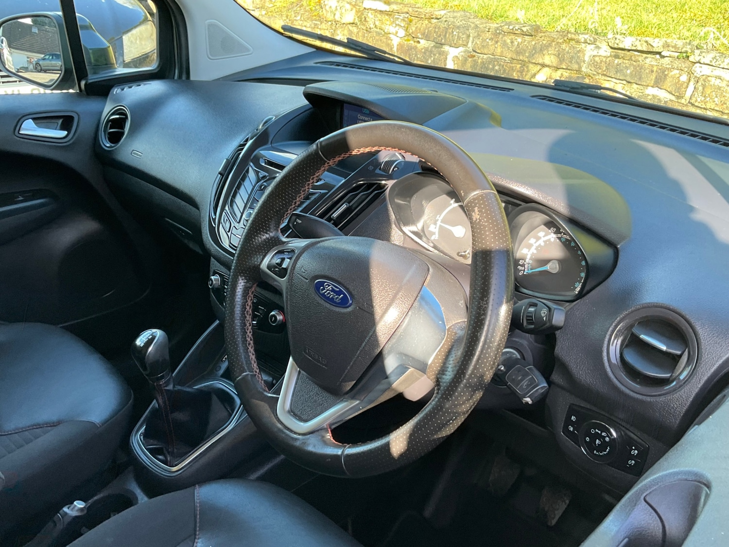 Used Ford Transit Courier 2018 for sale - 77889972: Photo 19