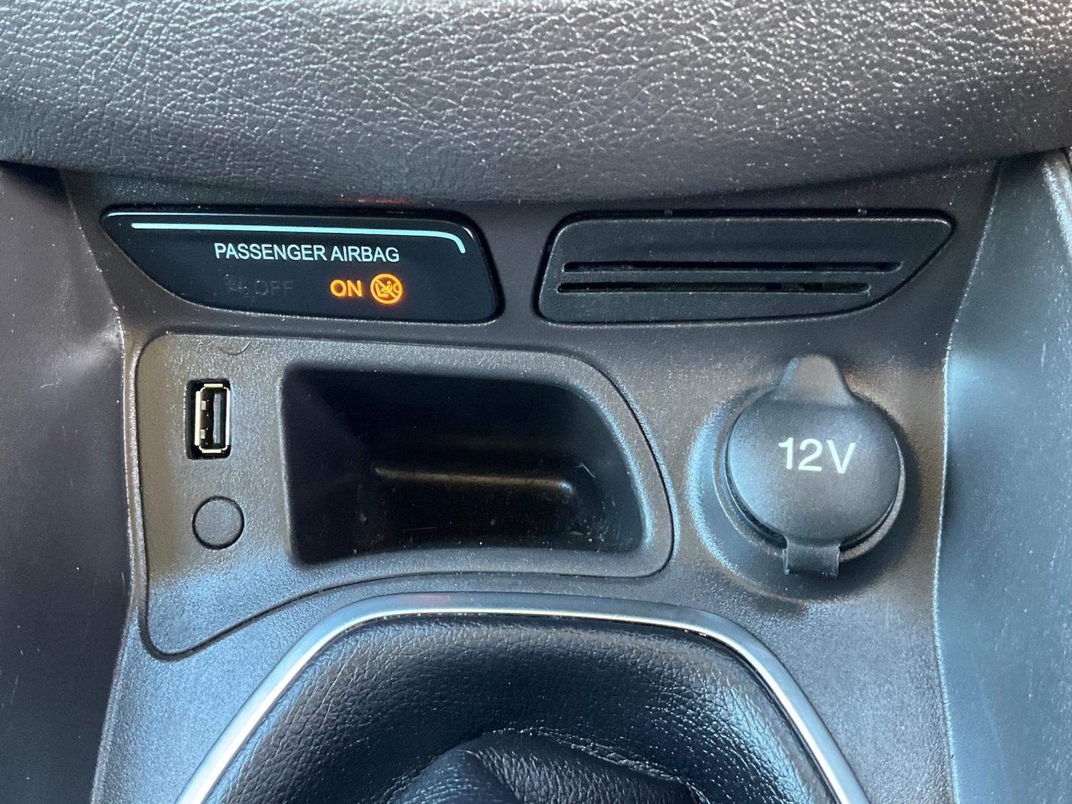 Used Ford Transit Courier 2018 for sale - 77889972: Photo 24