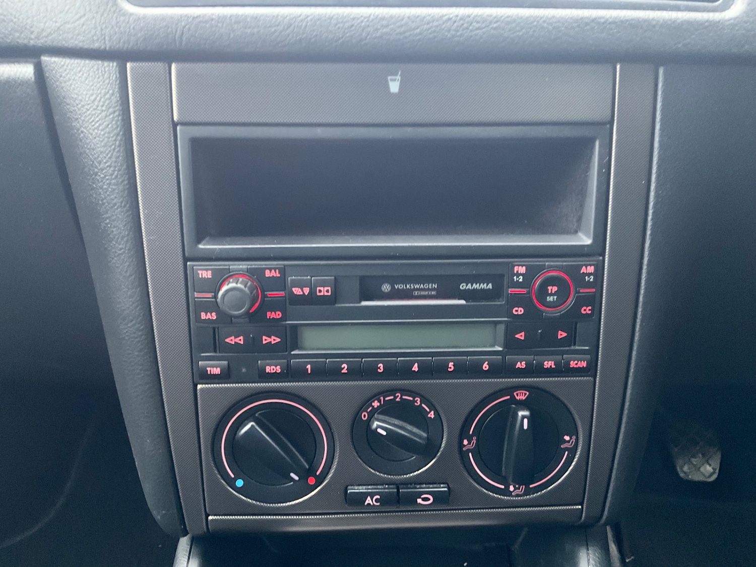 Used Volkswagen Bora 2005 for sale - 76853932: Photo 25