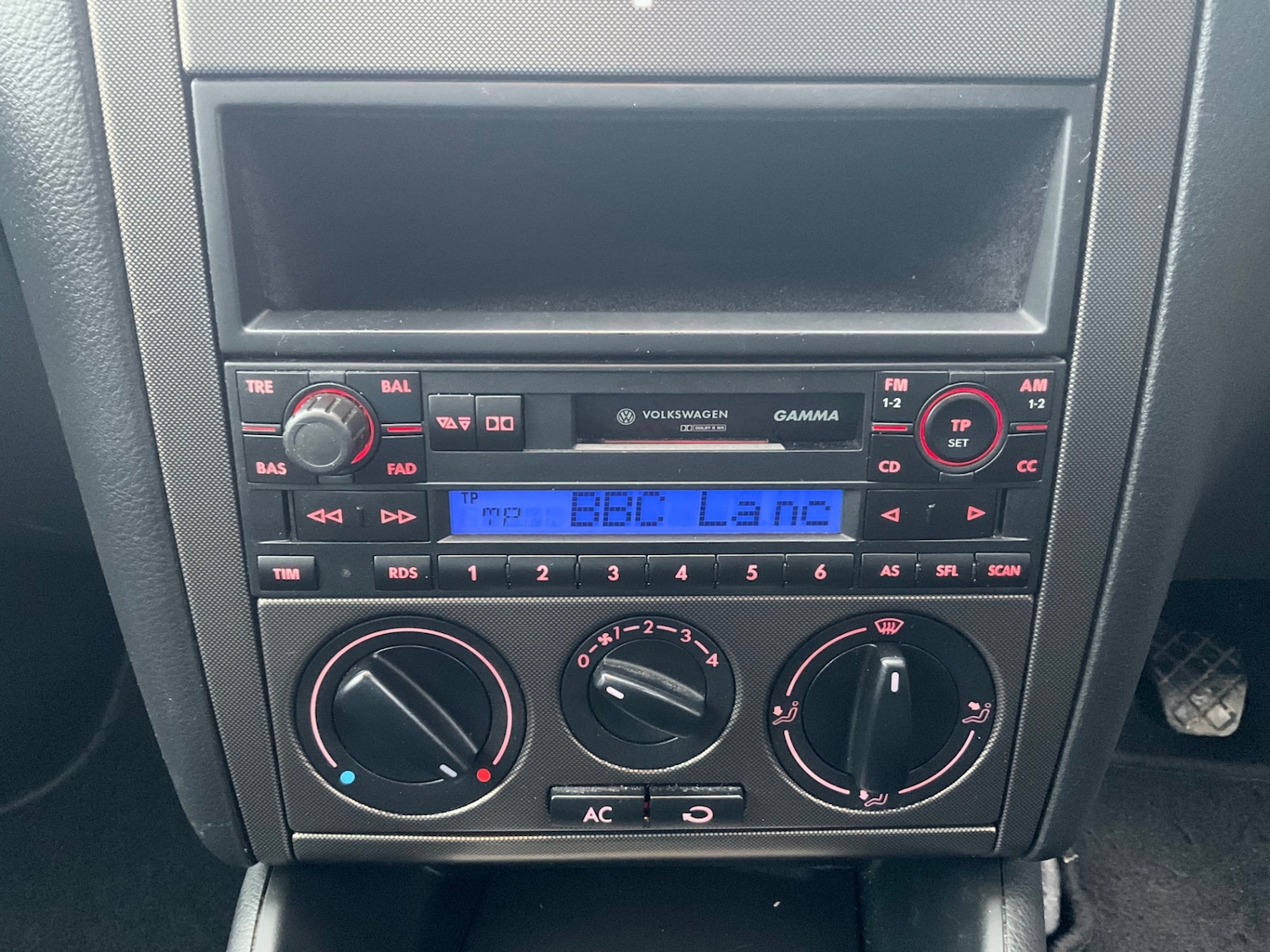 Used Volkswagen Bora 2005 for sale - 76853932: Photo 32