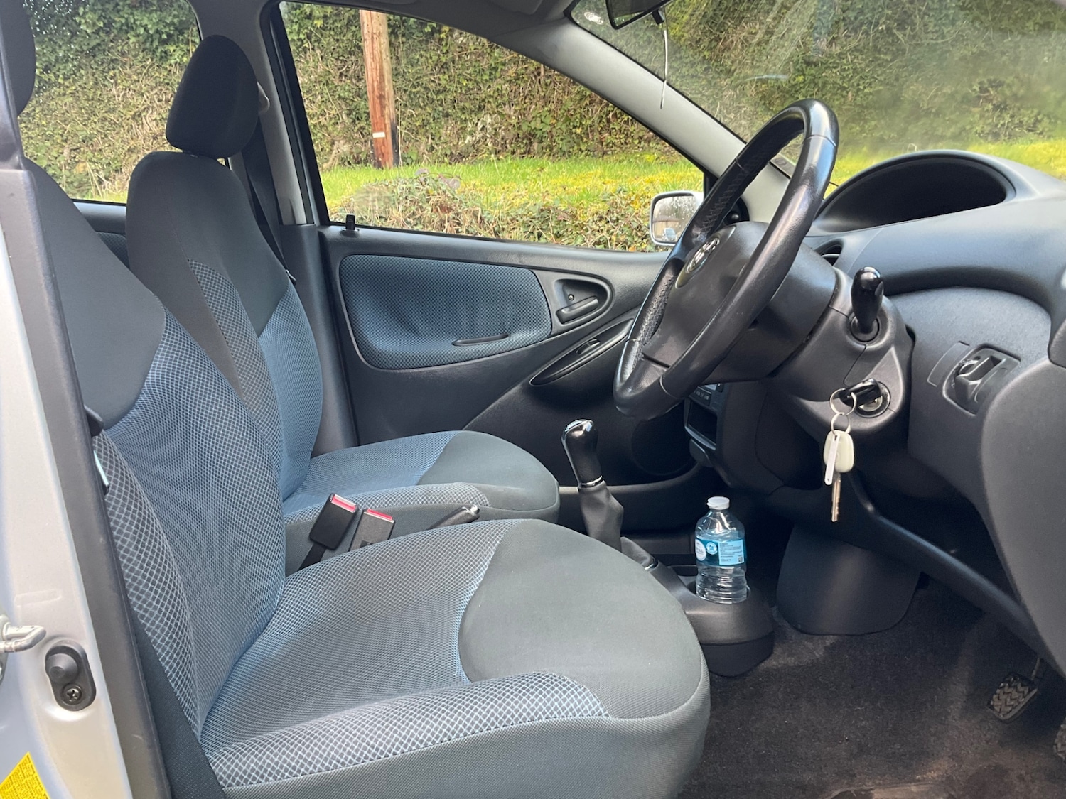 Used Toyota Yaris 2005 for sale - 77570266: Photo 10