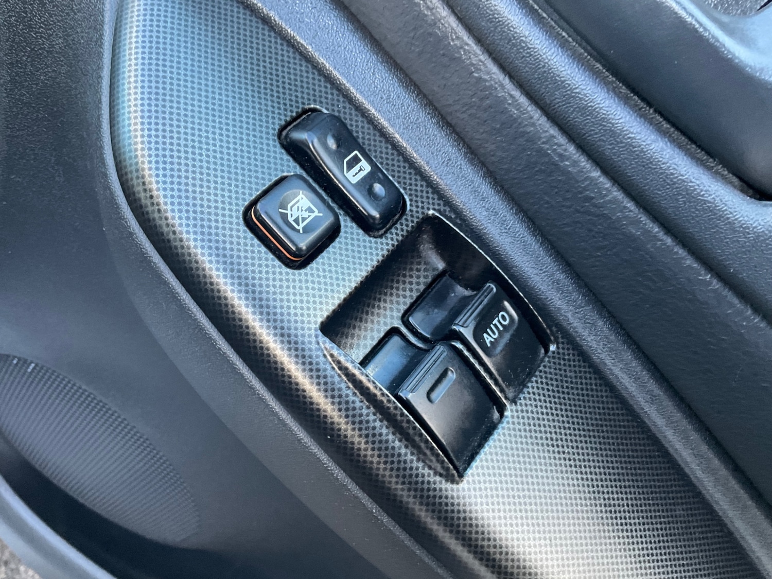 Used Toyota Yaris 2005 for sale - 77570266: Photo 23