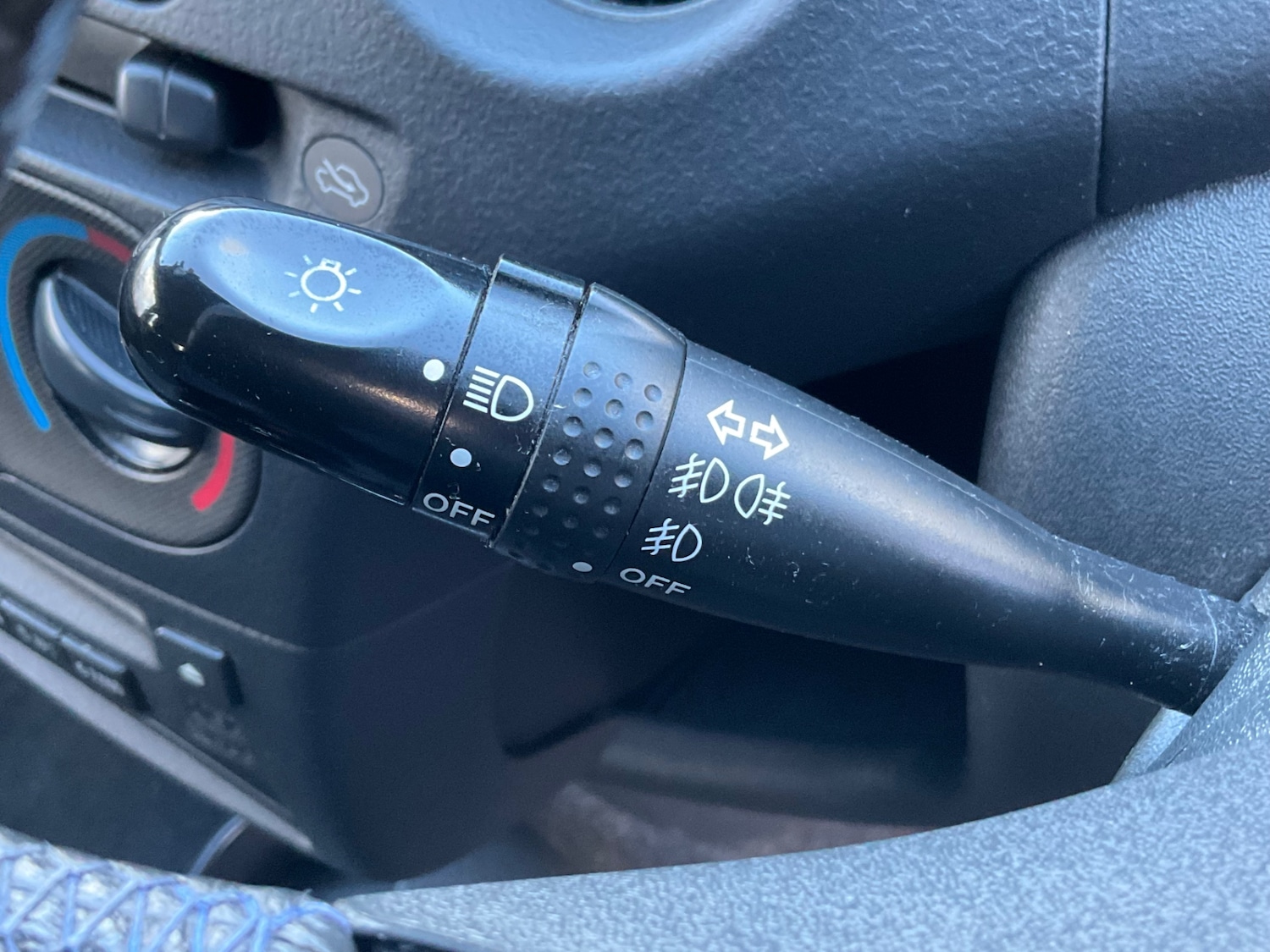 Used Toyota Yaris 2005 for sale - 77570266: Photo 26