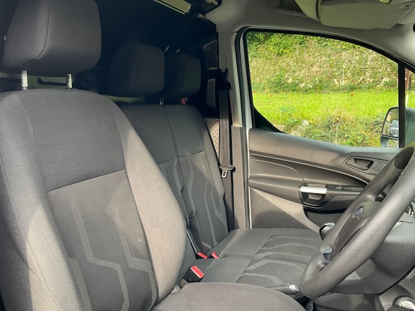 Used Ford Transit Connect 2017 for sale - 76161619: Photo 17