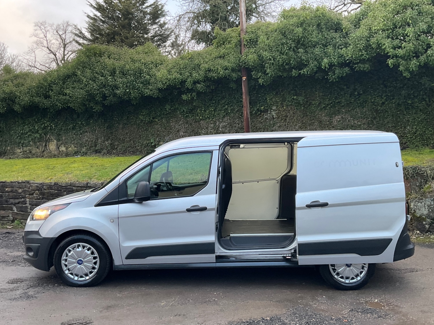 Used Ford Transit Connect 2018 for sale - 77235578: Photo 10