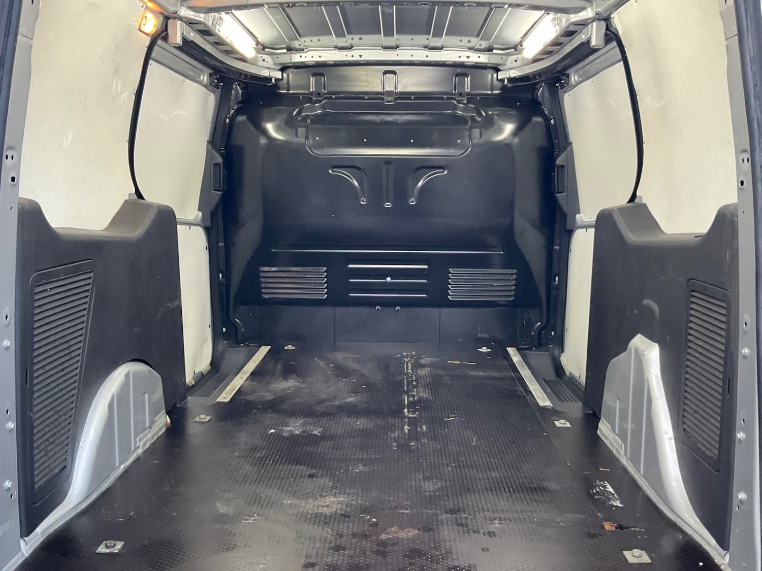 Used Ford Transit Connect 2018 for sale - 77235578: Photo 12