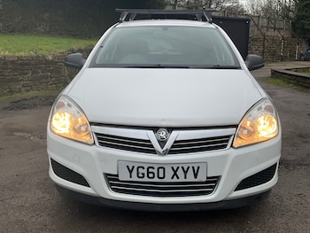 Used Vauxhall Astra Van 2010 for sale - 76709234: Photo