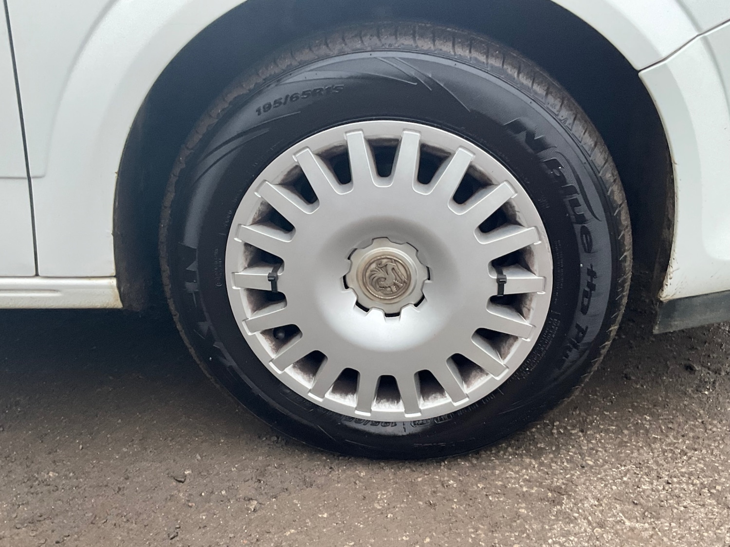 Used Vauxhall Astra Van 2010 for sale - 76709234: Photo 36