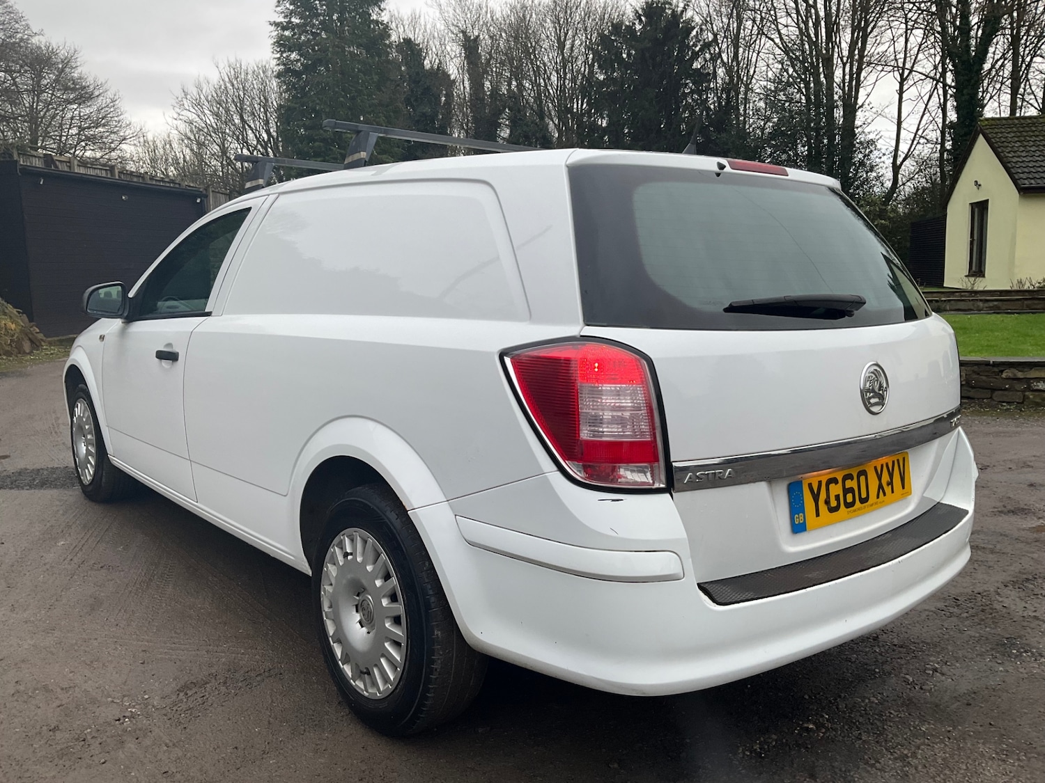 Used Vauxhall Astra Van 2010 for sale - 76709234: Photo 4