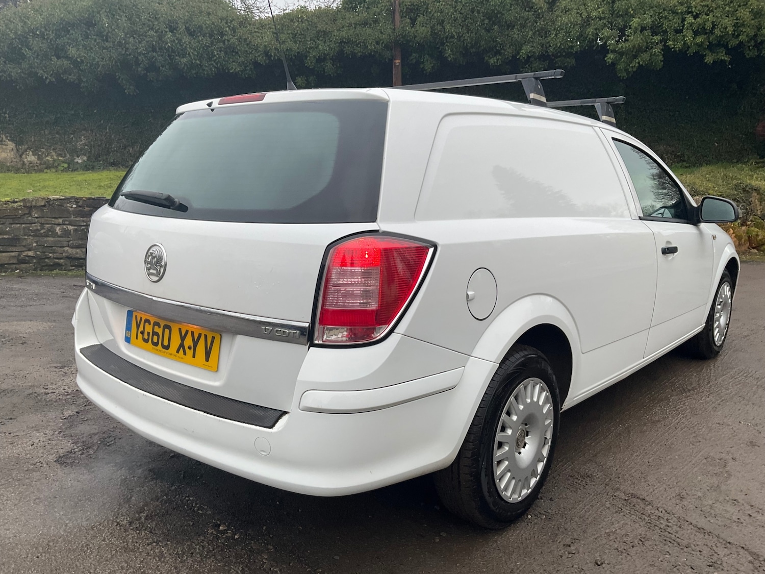 Used Vauxhall Astra Van 2010 for sale - 76709234: Photo 6