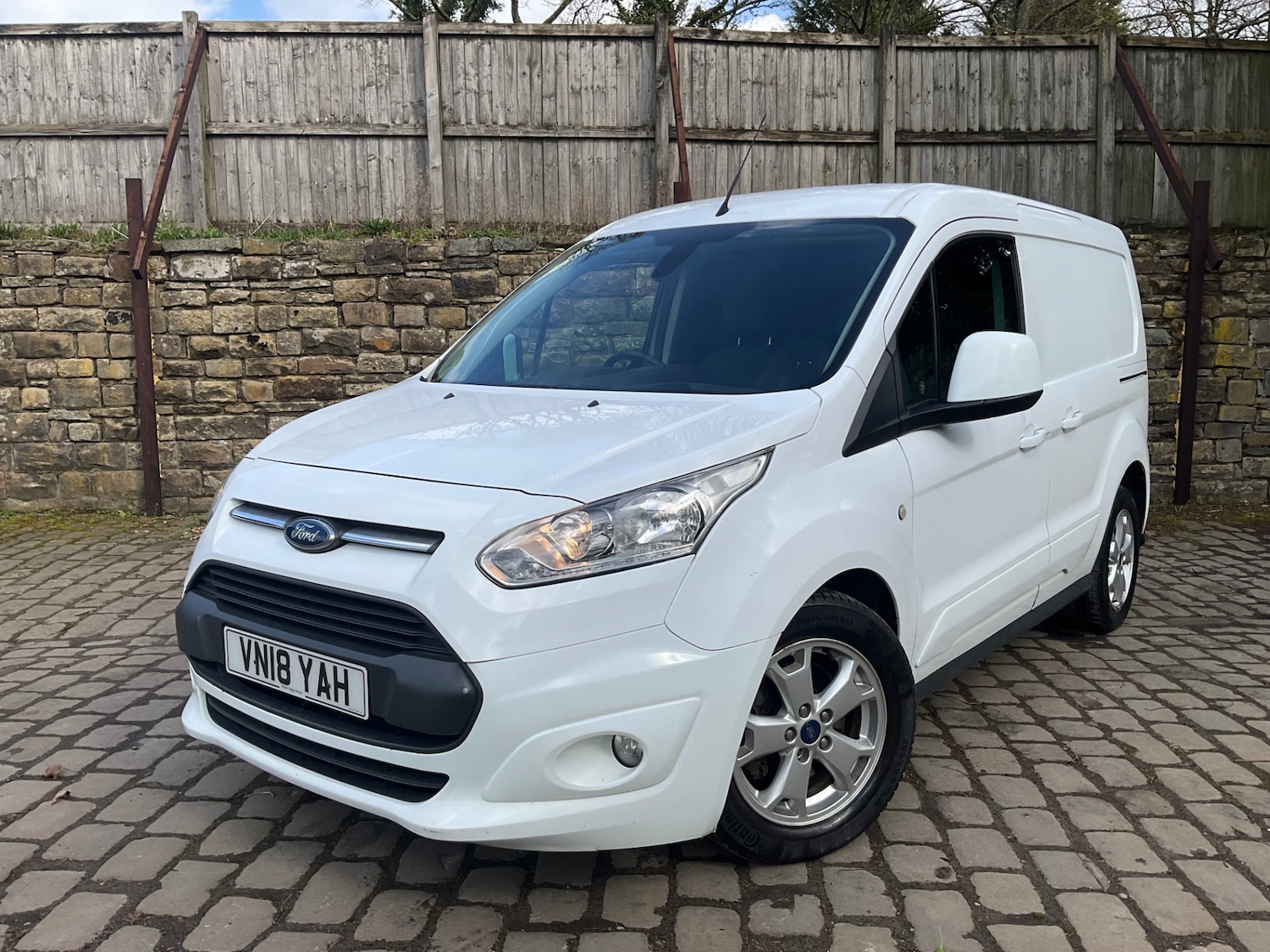 Used Ford Transit Connect 2018 for sale - 78140823: Photo 3