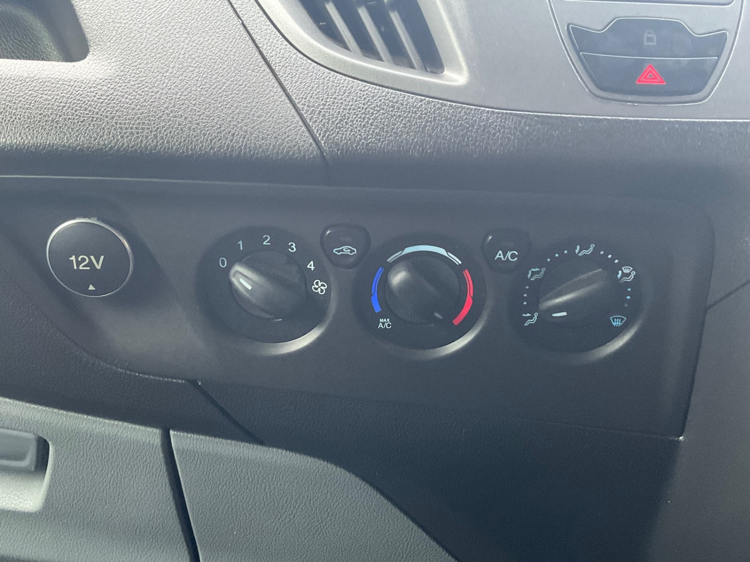 Used Ford Transit Custom 2015 for sale - 77210820: Photo 40