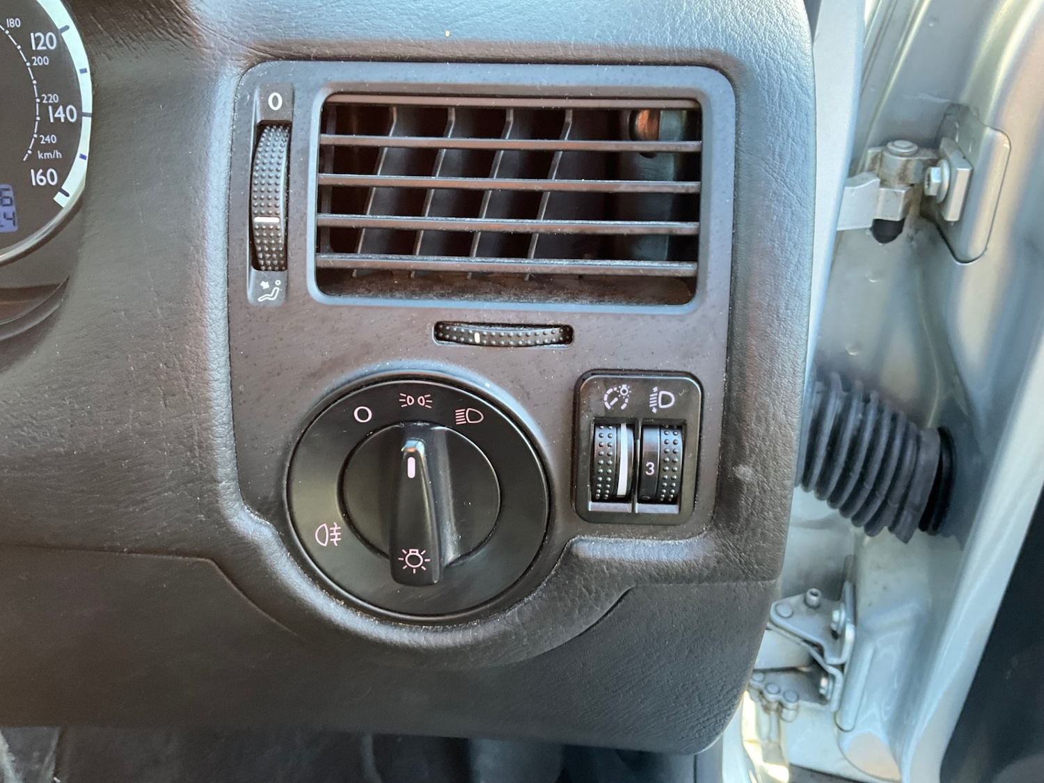 Used Volkswagen Bora 2005 for sale - 76600049: Photo 26