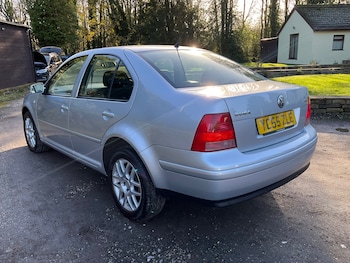 Used Volkswagen Bora 2005 for sale - 76600049: Photo