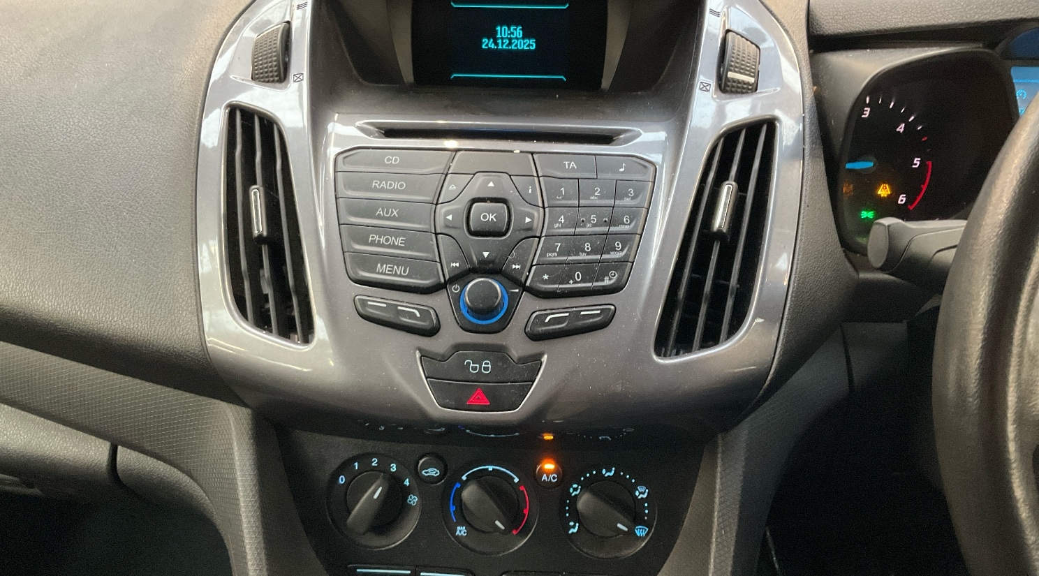 Used Ford Transit Connect 2017 for sale - 77113576: Photo 10