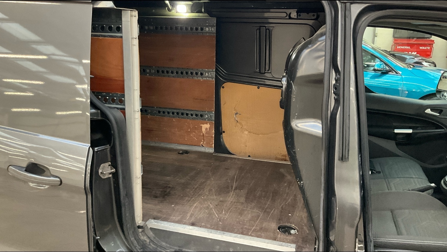 Used Ford Transit Connect 2017 for sale - 77113576: Photo 8