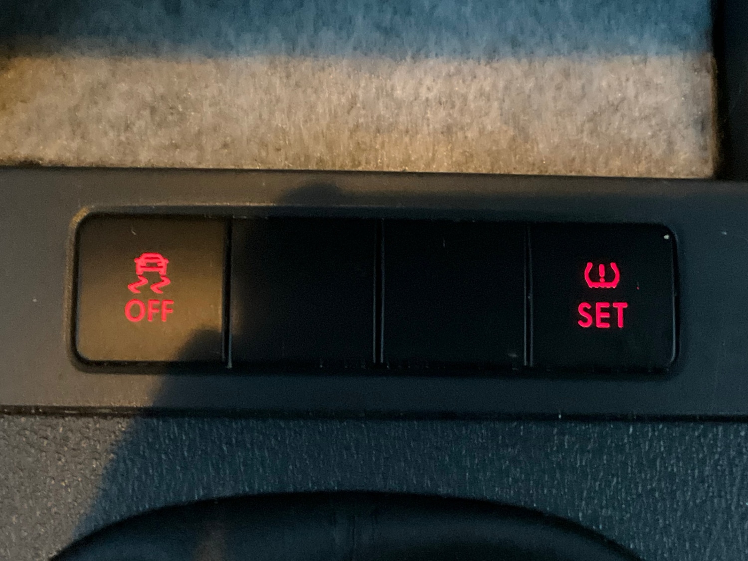 Used Volkswagen Caddy Maxi 2015 for sale - 76780483: Photo 28