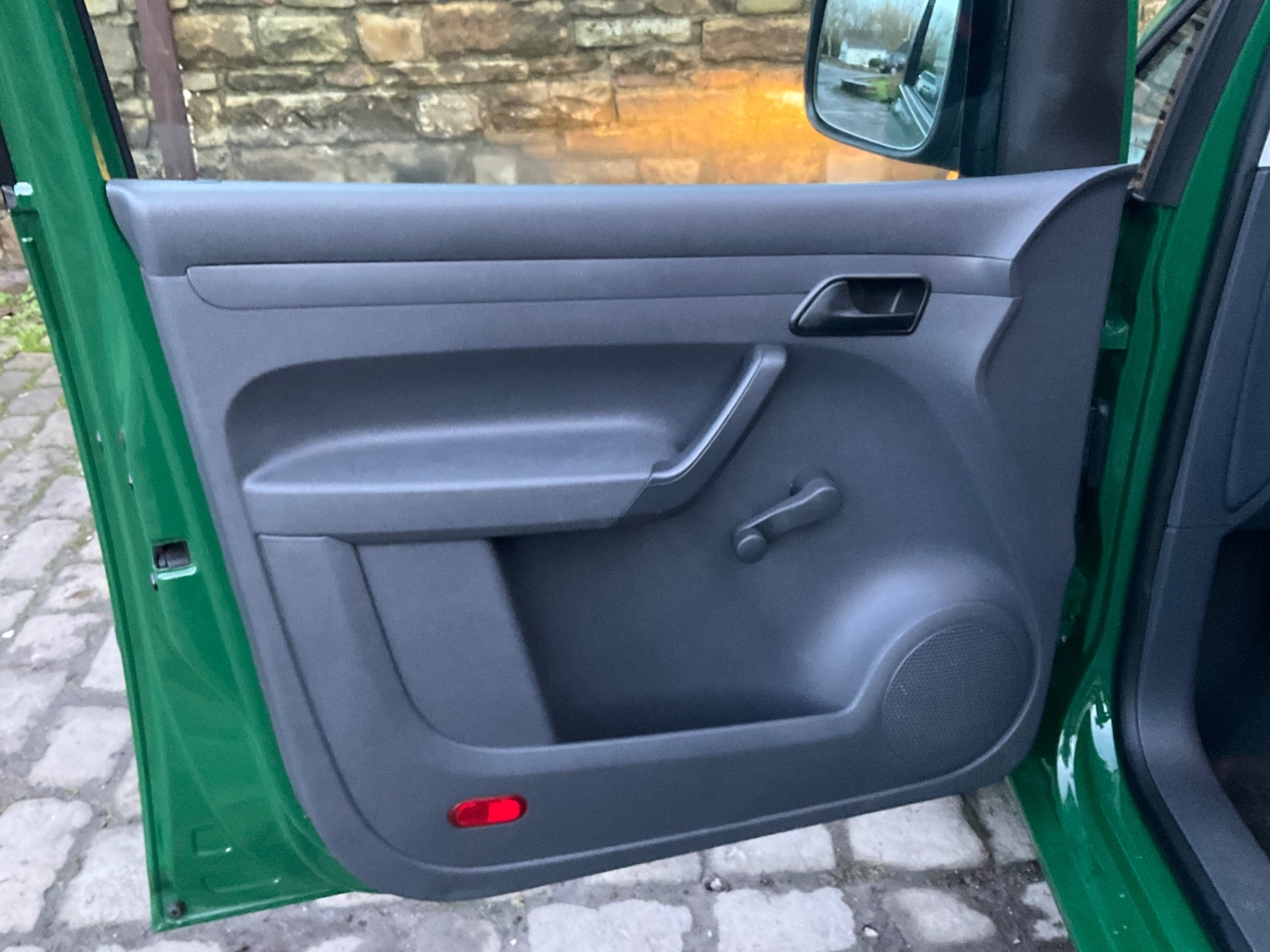 Used Volkswagen Caddy Maxi 2015 for sale - 76780483: Photo 36