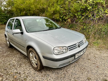 Used Volkswagen Golf 2001 for sale - 75971148: Photo