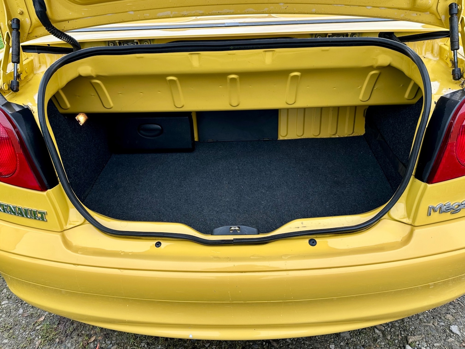 Used Renault Megane 2002 for sale - 77708417: Photo 12