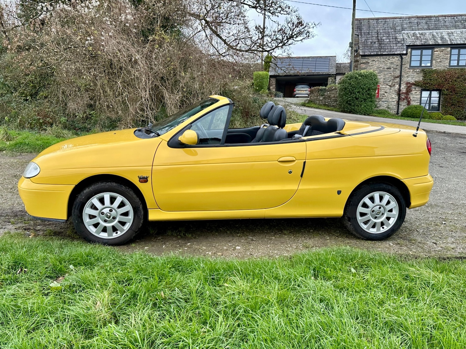 Used Renault Megane 2002 for sale - 76697047: Photo 4