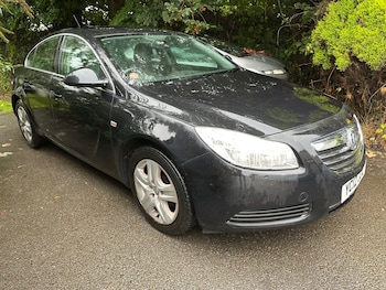 Vauxhall - Insignia