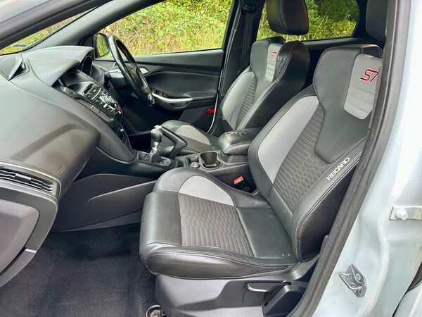 Used Ford Focus 2014 for sale - 76207515: Photo 15