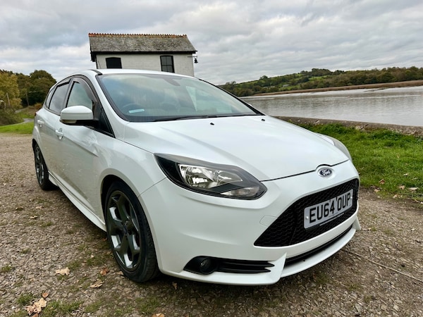 Used Ford Focus 2014 for sale - 76207515: Photo 2