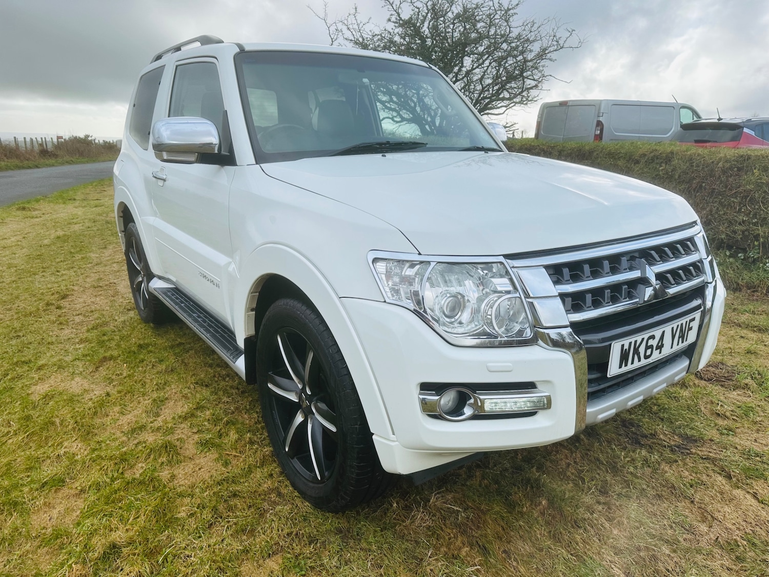Used Mitsubishi Shogun 2014 for sale - 77483255: Photo 2