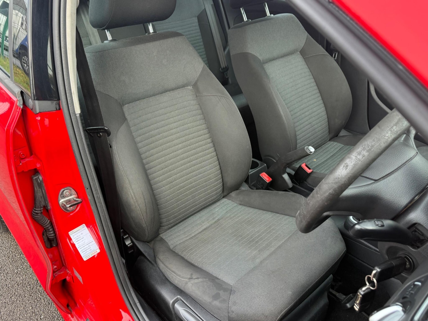 Used Volkswagen Polo 2011 for sale - 76425213: Photo 12