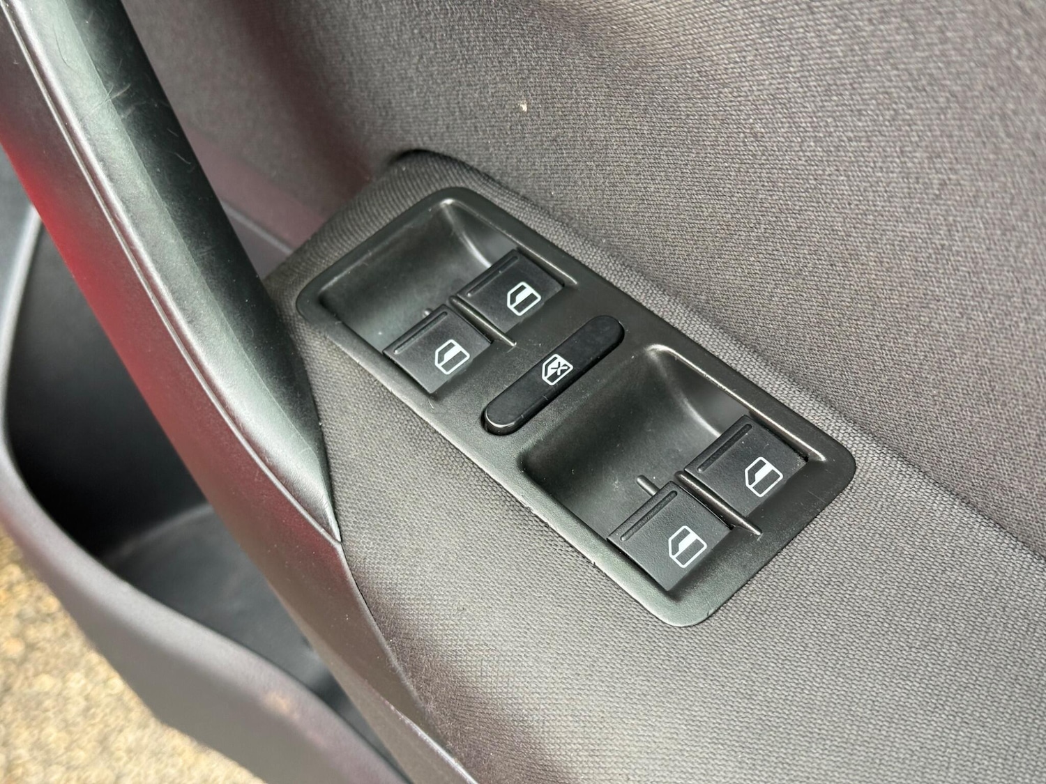 Used Volkswagen Polo 2011 for sale - 76425213: Photo 16