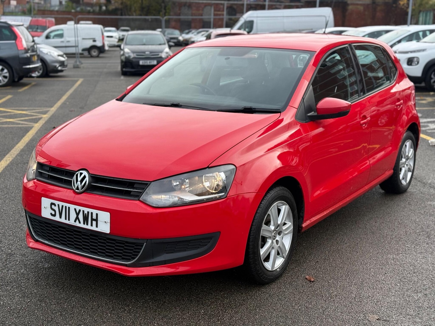 Used Volkswagen Polo 2011 for sale - 76425213: Photo 3
