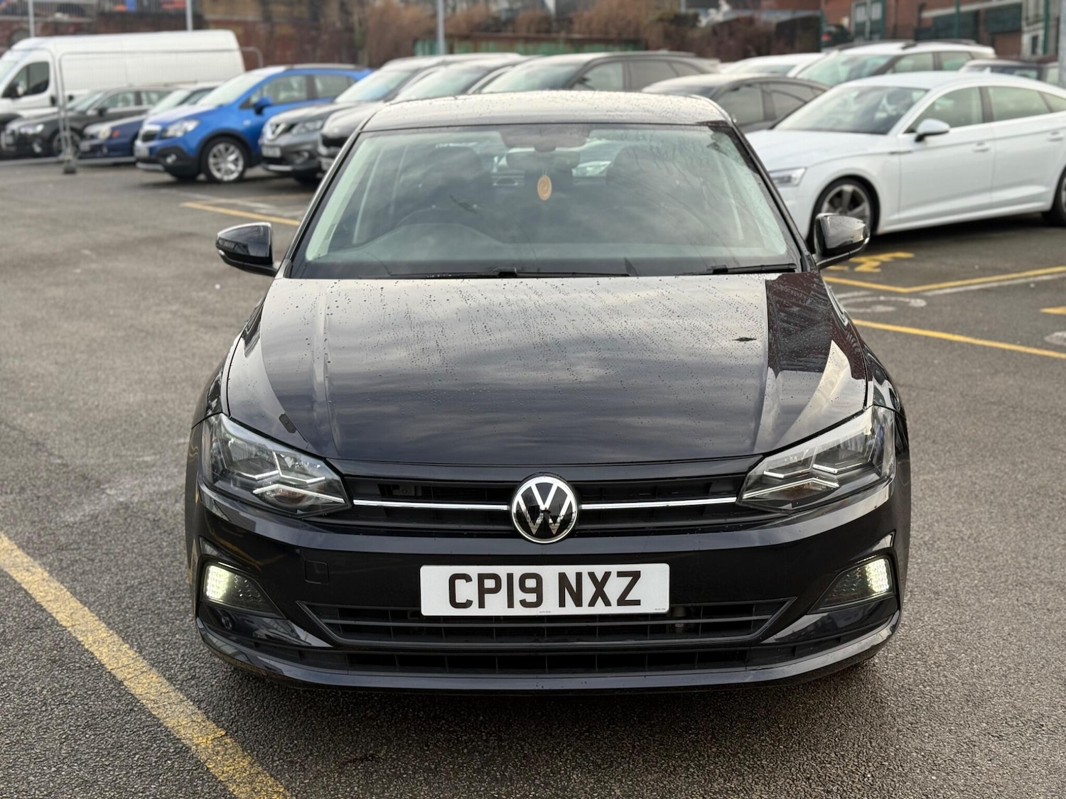 Used Volkswagen Polo 2019 for sale - 77155995: Photo 2