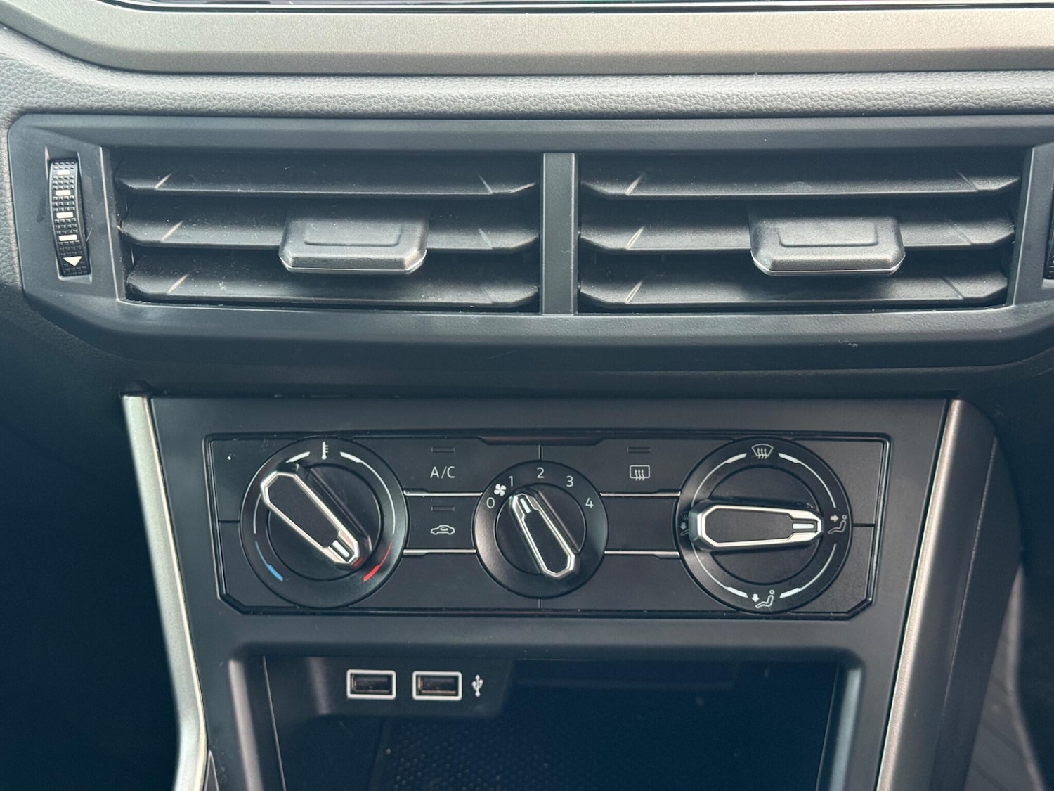 Used Volkswagen Polo 2019 for sale - 77155995: Photo 27