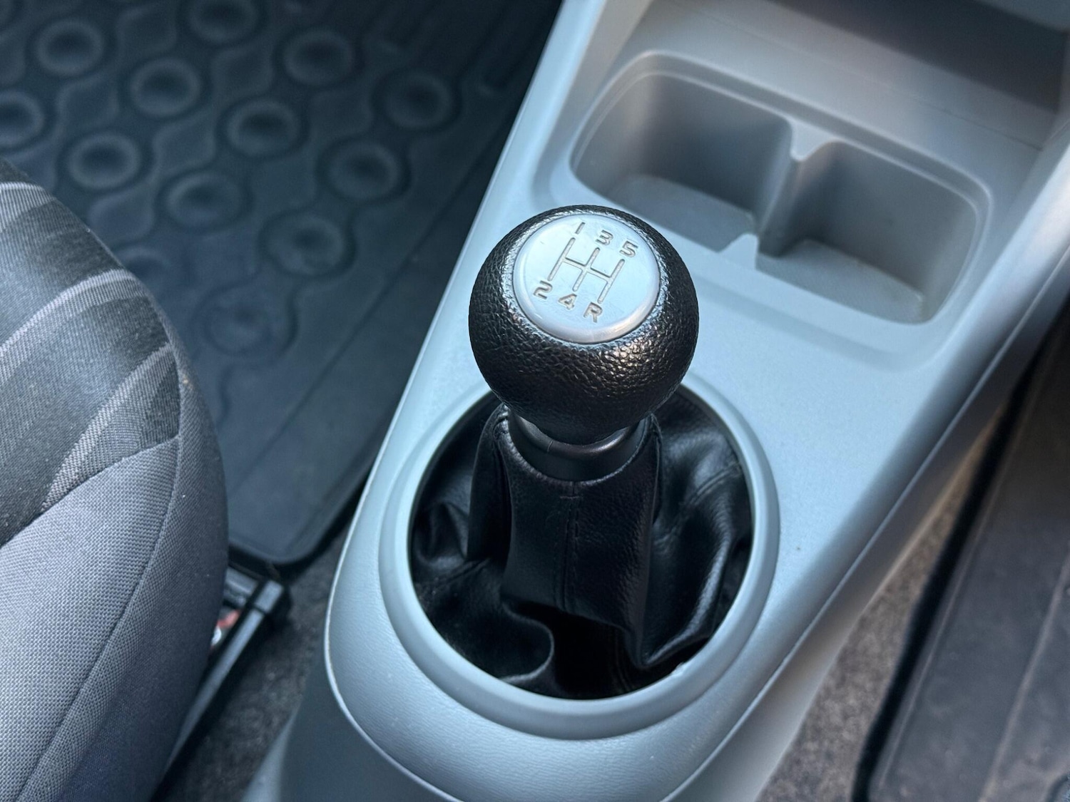 Used Nissan Pixo 2010 for sale - 77738156: Photo 21