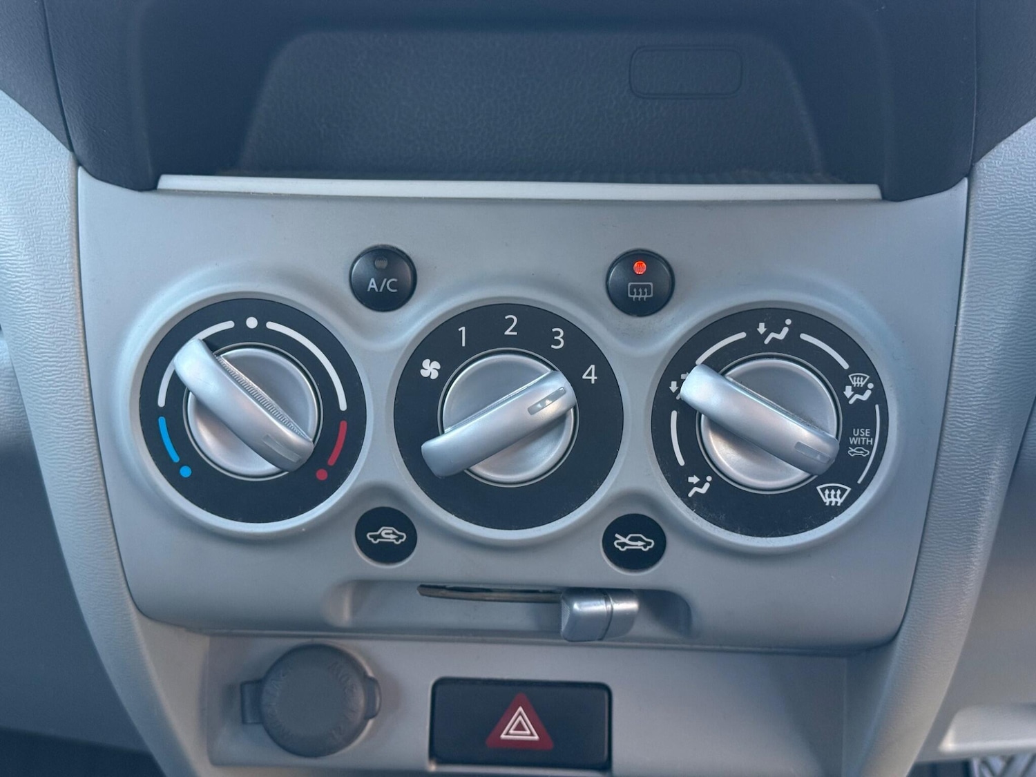 Used Nissan Pixo 2010 for sale - 77738156: Photo 22