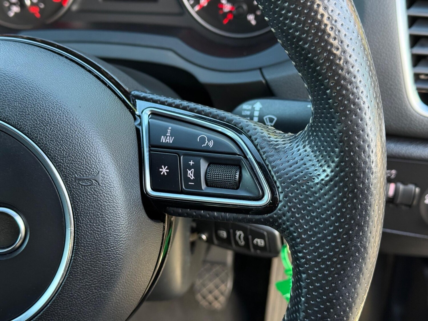 Used Audi Q3 for sale - 77155267: Photo 40