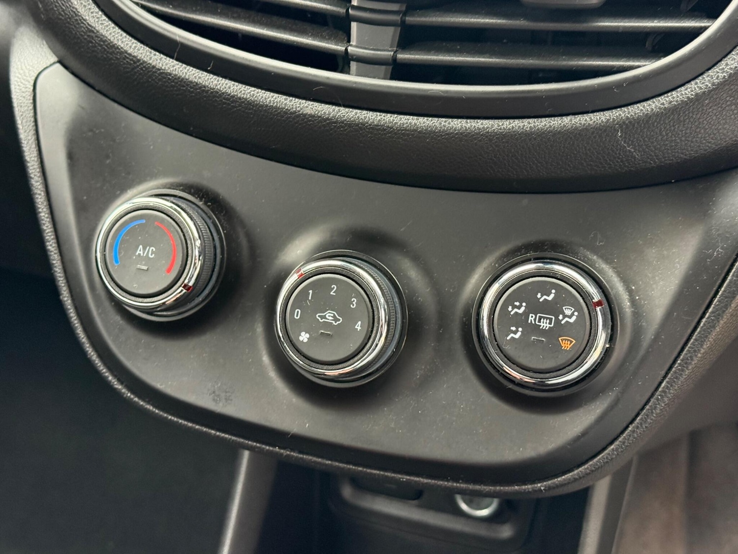 Used Vauxhall Viva 2016 for sale - 77599080: Photo 13