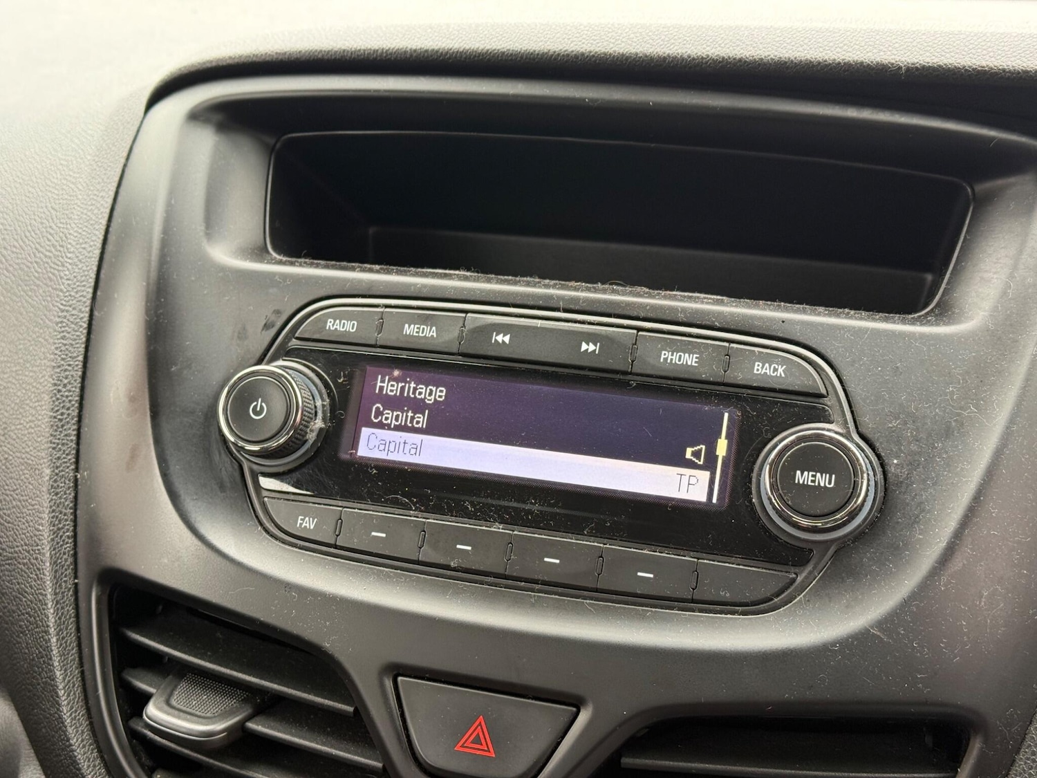 Used Vauxhall Viva 2016 for sale - 77599080: Photo 16